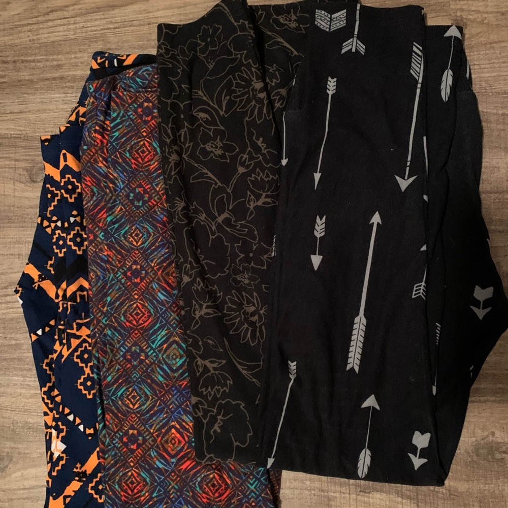 4 pair of lularoe leggings